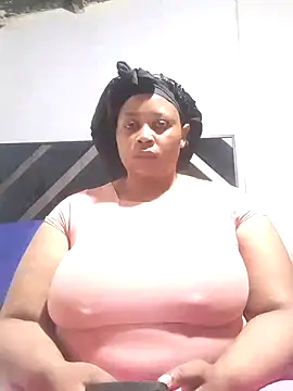 Snapshot of Sexy-queen99xx chatting on September 2025 06:24:01 AM Sexy-queen99xx online show from September 2025 06:24:01 AM