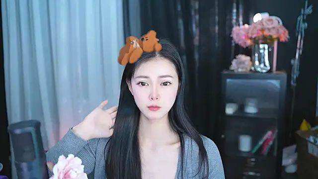 Ocean--Lili online show from March 2025 05:18:01 PM