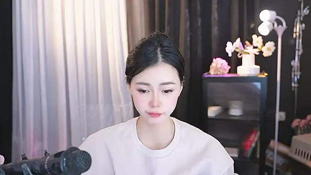 Ocean--Lili online show from March 2025 05:09:01 PM