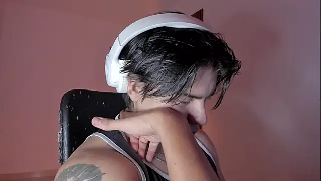 Giordano Russo online show from November 2025 10:26:01 PM