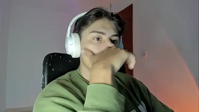 Giordano Russo online show from January 2026 01:38:02 PM