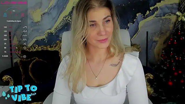 Snapshot of CassandraGood chatting on January 2025 12:35:02 PM CassandraGood online show from January 2025 12:35:02 PM