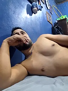 Eumanzor online show from March 2026 01:43:01 AM