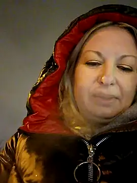 Arina smiles online show from December 2024 06:59:01 PM