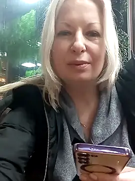 Arina smiles online show from December 2024 06:53:01 PM