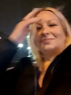 Arina smiles online show from January 2025 04:36:01 PM