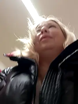 Arina smiles online show from January 2025 03:30:02 PM
