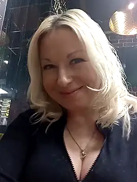 Arina smiles online show from January 2025 04:17:01 PM