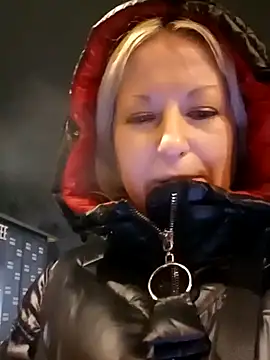 Arina smiles online show from January 2025 07:18:02 PM