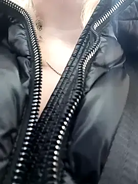 Arina smiles online show from February 2025 04:07:01 PM