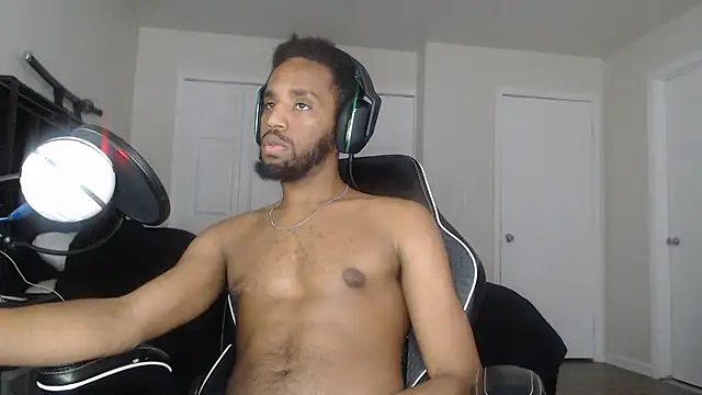 Snapshot of ChrisVacher chatting on March 2026 10:02:02 PM ChrisVacher online show from March 2026 10:02:02 PM