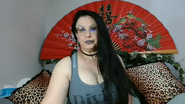 x  KHALEESI  x online show from May 2026 06:09:01 PM
