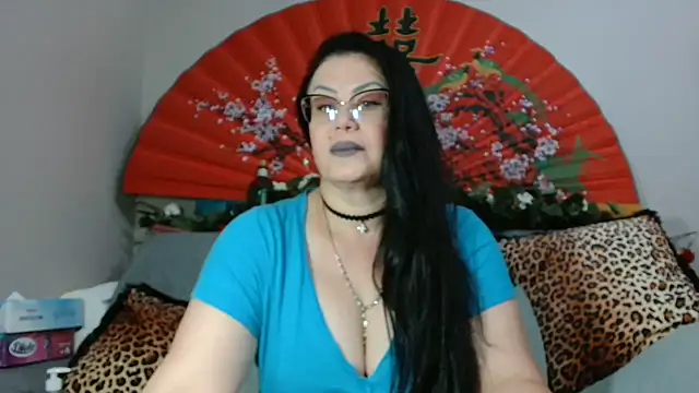 x  KHALEESI  x online show from June 2026 06:56:02 PM
