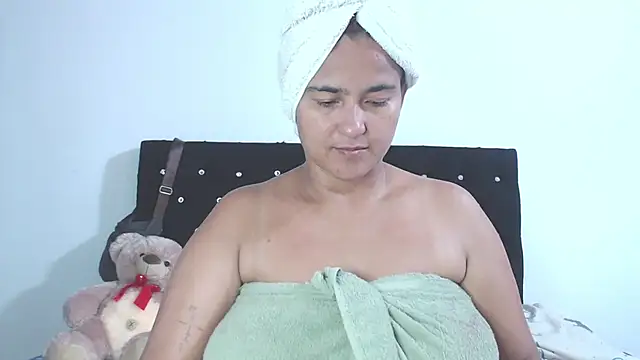 isabella dirty69 online show from April 2026 05:35:01 PM