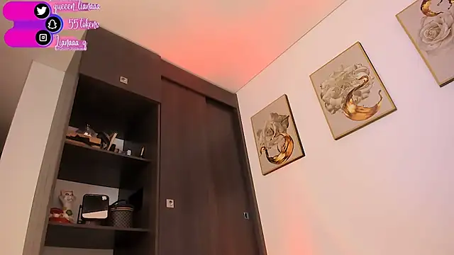 Snapshot of Queen_liana chatting on October 2025 07:50:02 AM Queen liana online show from October 2025 07:50:02 AM