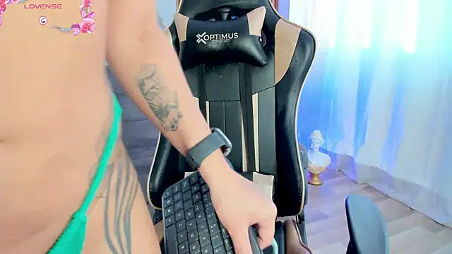 LaraBaker online show from January 2025 10:46:02 PM