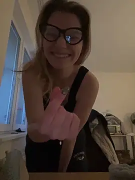 MaryHiggins online show from September 2025 04:29:02 PM