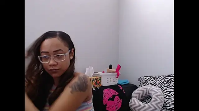 RylHoneyy online show from March 2026 08:37:01 PM