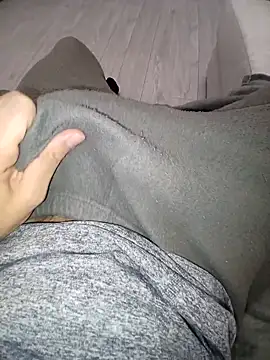 Snapshot of QuietBoy chatting on November 2025 07:46:02 PM QuietBoy online show from November 2025 07:46:02 PM