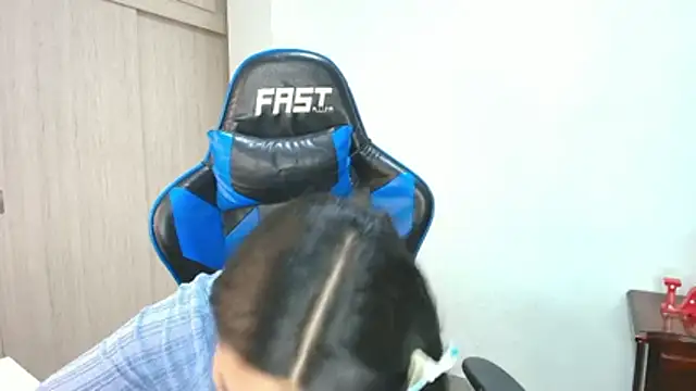 sophiax-x online show from November 2025 06:40:02 PM