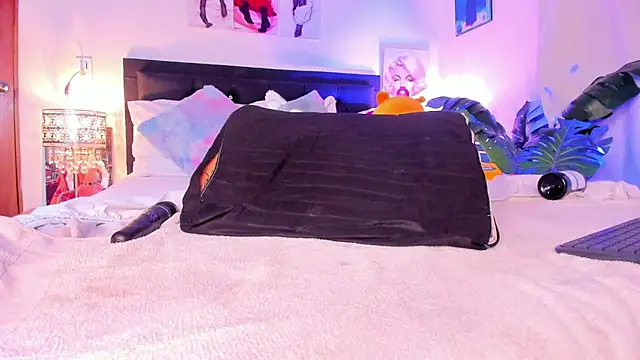 annita lopez online show from February 2025 06:16:02 AM