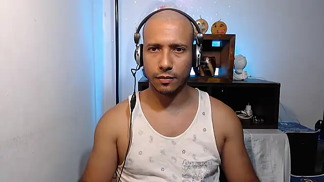 thommerxxx online show from June 2026 12:19:01 AM