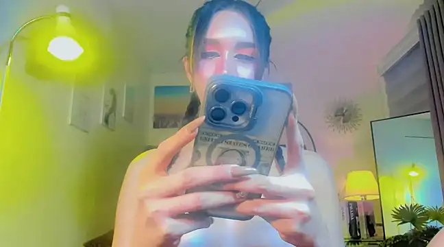 Snapshot of Addison__Lee chatting on December 2024 10:53:02 PM Addison Lee online show from December 2024 10:53:02 PM