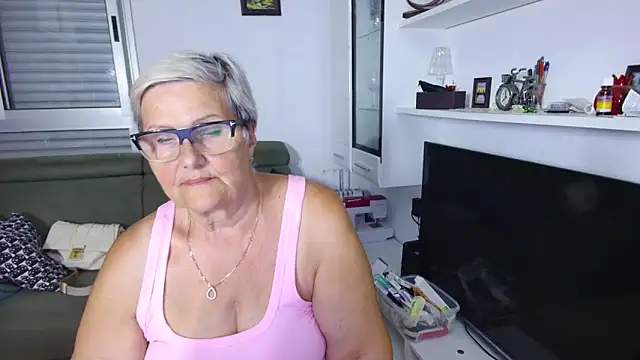 Selenna57 online show from June 2026 04:50:02 PM