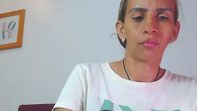 Amber Moore online show from June 2026 06:29:02 PM