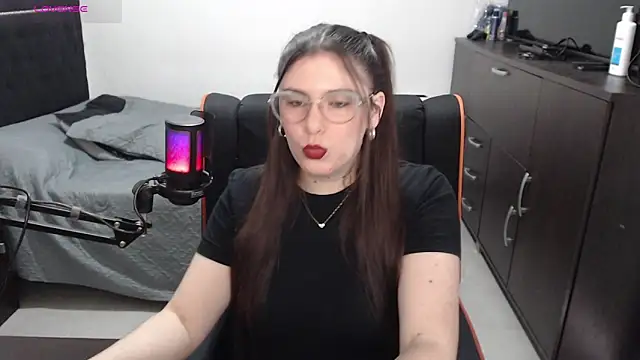 Snapshot of xxbbtaa chatting on May 2026 08:03:01 PM xxbbtaa online show from May 2026 08:03:01 PM