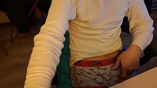 Snapshot of Danyell_K287 chatting on December 2024 08:51:01 PM Danyell K287 online show from December 2024 08:51:01 PM