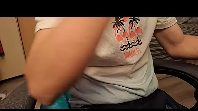 Snapshot of Danyell_K287 chatting on October 2025 07:42:02 PM Danyell K287 online show from October 2025 07:42:02 PM