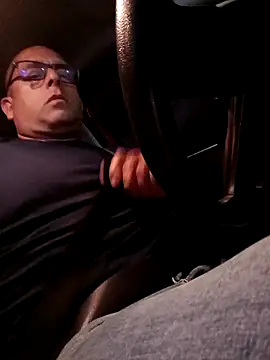 chicoguapo8 online show from November 2025 02:44:01 AM