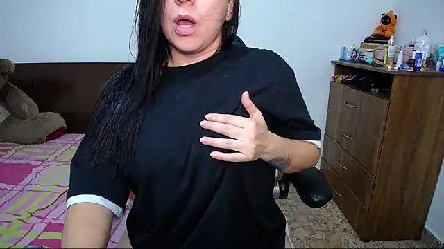 alexa milsf online show from November 2025 02:33:02 AM