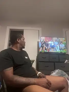 Makeyoucumallover online show from April 2026 06:33:01 AM