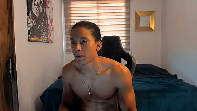 Snapshot of Liam_V chatting on December 2024 02:49:02 PM Liam V online show from December 2024 02:49:02 PM