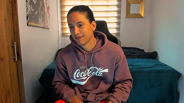 Snapshot of Liam_V chatting on December 2024 03:20:02 PM Liam V online show from December 2024 03:20:02 PM