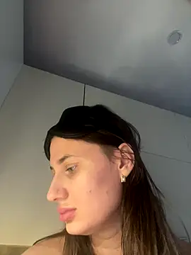 Flossy Vettie online show from October 2025 12:34:02 PM