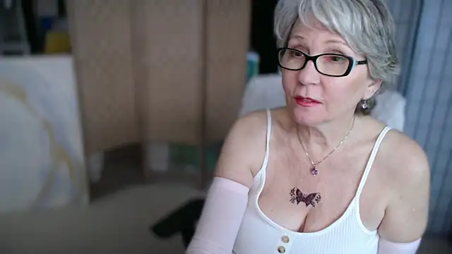 petradaniels online show from March 2026 09:11:01 PM