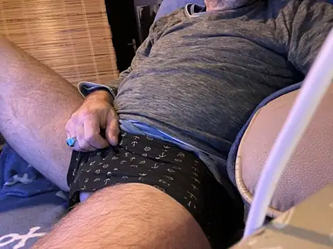 translove online show from October 2025 01:02:02 AM