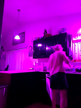 Snapshot of ScarletCallings420 chatting on November 2025 05:22:01 PM ScarletCallings420 online show from November 2025 05:22:01 PM