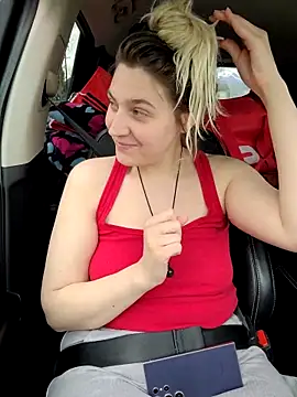 Snapshot of ScarletCallings420 chatting on May 2026 03:03:02 AM ScarletCallings420 online show from May 2026 03:03:02 AM