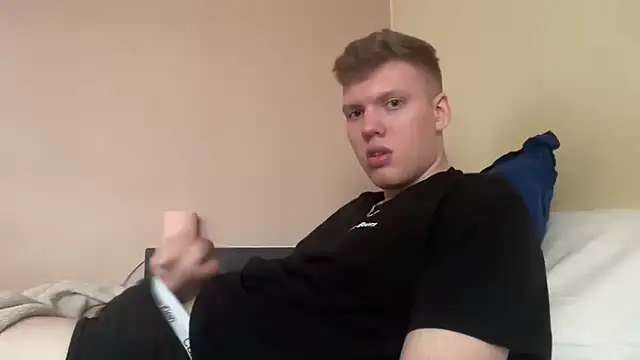 sexybooii6968 online show from April 2026 03:28:01 PM