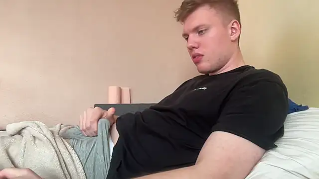 sexybooii6968 online show from April 2026 03:06:01 PM