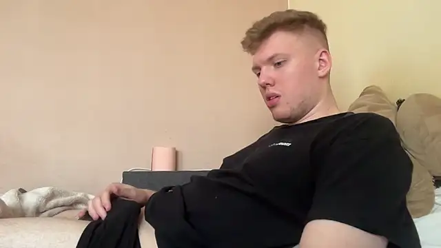 sexybooii6968 online show from April 2026 11:48:01 AM