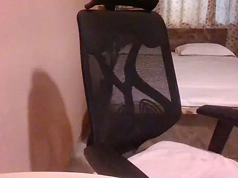 Pinky 4 online show from February 2026 10:46:01 AM