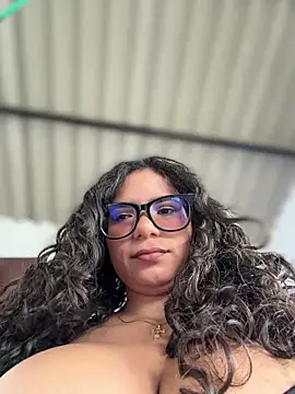 Snapshot of Simone_Miller chatting on June 2026 09:15:01 PM Simone Miller online show from June 2026 09:15:01 PM
