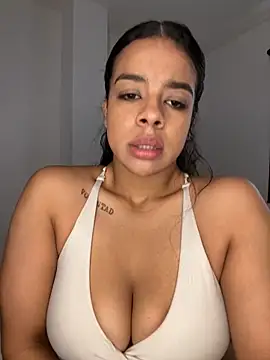 trianawhite online show from March 2026 04:30:02 PM