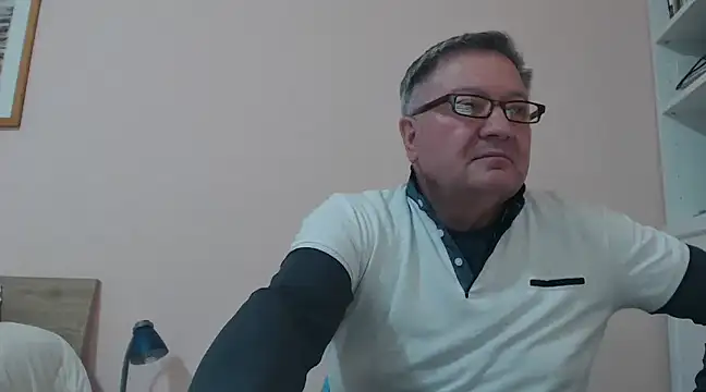 YOU6me online show from December 2024 03:10:01 PM