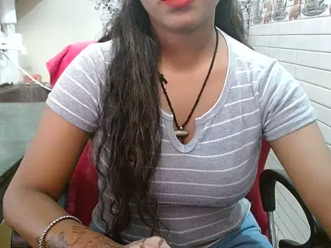 LovingPihu online show from October 2025 05:41:02 AM